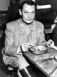 Как заставить народ воевать: метод геринга