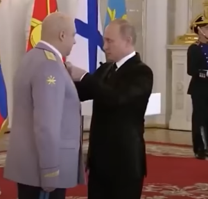 Хорошо, что в россии такие генералы! Суровикин обокрал армию на миллиарды  Видео