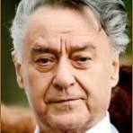 Андрей Дементьев. — Ты слышишь, как время уходит в песок? Сначала минута, а следом часок.