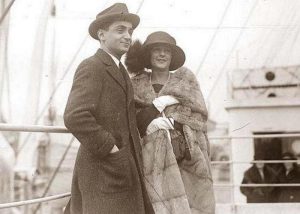 ГИМН АМЕРИКИ НАПИСАЛ ПАРЕНЬ ИЗ МОГИЛЁВА