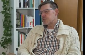 Внук коменданта Освенцима Рудольфа Хёсса: "Моя бабушка считала концлагерь своим раем"  Видео