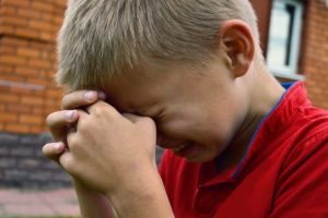 Мальчик не смог забыть того, кто его воспитал