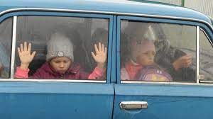 Бежали из-под обстрелов, попали под чиновников