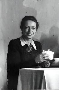 История о человечности от Ариадны Эфрон: «Долг этот …