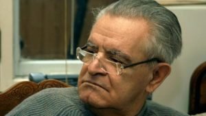 Фазиль Искандер — Толпа ревела: — Хлеба! Зрелищ!