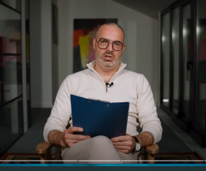 ТЫ НА КРЮЧКЕ У МОШЕННИКОВ! / Что НЕЛЬЗЯ говорить телефонным мошенникам?  Видео