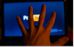 Раввин купил крупнейший порносайт мира: какие изменения его ждут