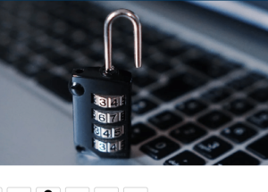 Израиль  Новый скандал: канцелярия премьер-министра пыталась подделать протоколы обсуждений в кабмине? /От редакции/