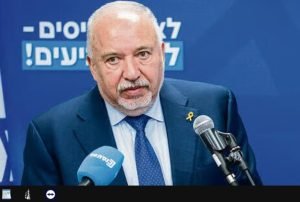 Либерман предложил план объединения оппозиции