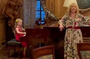 Лиза Галкина обречена стать звездой!? Какая судьба ждет дочь Аллы Пугачевой и Галкина?  Видео