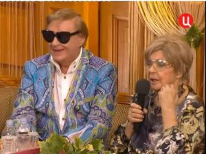 Ольга Аросева и Роман Виктюк в "Приюте комедиантов"  Видео