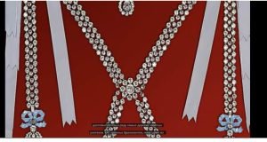 Афера с бриллиантовым ожерельем, стоившая королеве головы  Видео