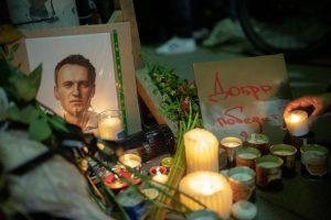 Навального могли отравить редким ядом южноамериканской лягушки: что известно?