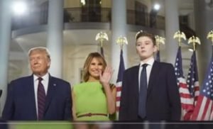 Как живет Бэррон Трамп (Barron Trump) и сколько он зарабатывает  Видео