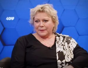 Наташа Манор: про работу уборщицей, израильские театры и большие проблемы маленьких ролей  Видео