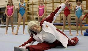 Она пережила Холокост, вышла замуж и завоевала десять олимпийских медалей. Пять из которых — золотые!