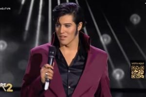 Pretty woman": la sensualidad de Elvis Presley reversionando un clásico  Видео