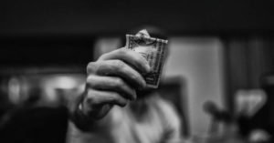 Самый худший из мужских пороков — жадность