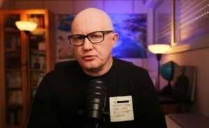 Два фронта и один дедлайн: сколько времени есть у Израиля на войну с Ираном? Видео