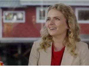 Поймать любовь на крючок  Видео