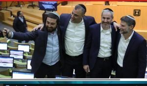 Ночной позор: два вопроса к коалиции и оппозиции после голосования по бюджету