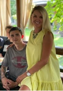 Знаете ли вы, какую роль играет помощница по дому для человека 84,5 лет?