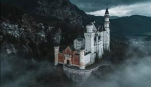 Замок Нойшванштайн: Дворец на отвесной скале. Безумие короля или найденный артефакт?