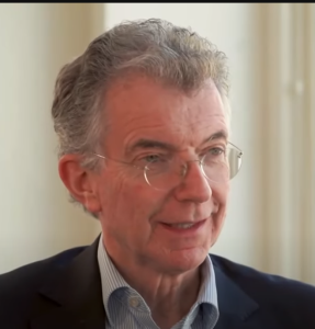 «царёк называл меня негодяем»: экс-советник Меркель о переговорах с главой Кремля и войне  Видео