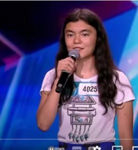 Томирис Бекмурзина, 13 лет из Нур-Султана поёт на французском!  Видео