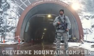 Американская ядерная неуязвимая гора, способная пережить конец света.  Видео