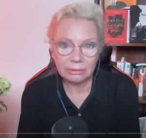 Ксения Ларина — о Михалкове, Хабенском, заложниках z-театра, Хаматовой и деле Беркович  Видео