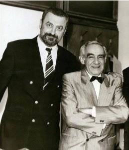 Любимые и незабываемые! Они улыбаются нам из далёкого далёка, и душе становится так светло…