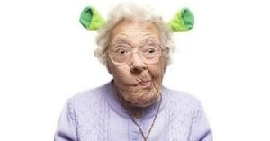 Мне 90. Лежу в кровати. Памперсы, хренамперсы. Лежу, в общем, помираю вовсю, а оно что-то не помирается никак