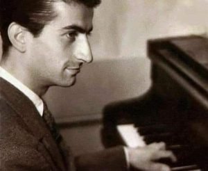 ЛУИ  ДЕ  ФЮНЕС