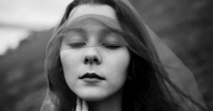 Однажды люди задали Жизни один и тот же вопрос: «Почему я так живу?»