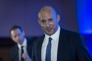 Беннет выступил за транспорт в шаббат и гражданские браки