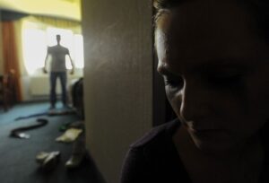 Домашнее насилие в Израиле: как вырваться из ада и начать жизнь заново