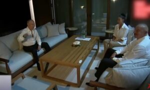 Люди, очнитесь, вы чему верите? Курянка сказала правду на камеру. Чинуши бежали, аж пятки сверкали!  Видео