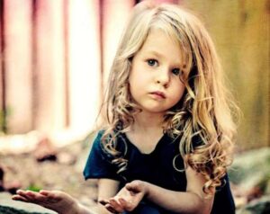 Родилась я в неблагополучной семье, отца я не знала, мама пила