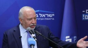 Либерман о разрыве ортодоксов с Нетаниягу: "Этот трюк срежиссирован"