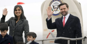 ВТОРАЯ ЛЕДИ США: Как УША ВЭНС помогла мужу стать вице-президентом Америки. ИНТЕРЕСНЫЕ ФАКТЫ  Видео
