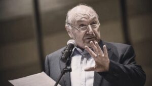 М. Жванецкий: у нас внезапно исчезло целое поколение