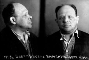 «Святые» палачи Исаака Бабеля. Трагедия советского классика, талантливо и весело воспевшего насилие