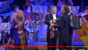 2014 Andre Rieu and Anna Reker — Ukrainian song — Ніч яка місячна.  Видео