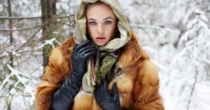 Что с потрохами выдает русских за границей. Будто на лице написано