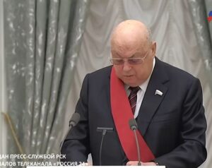 Геронтократия: как пожилые бандиты захватили Россию  Видео