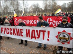 царёк их заслал, как зелёных человечков в Украину. Выслать их всех назад в Россию!