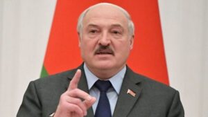 Лукашенко поставил ультиматум Зеленскому: "Дальше будет полное уничтожение Украины".