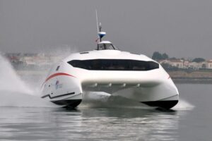 Французский стартап: Катамаран «Lili»