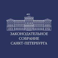 Петербургские депутаты хотят учить школьников метать гранаты и ходить строем